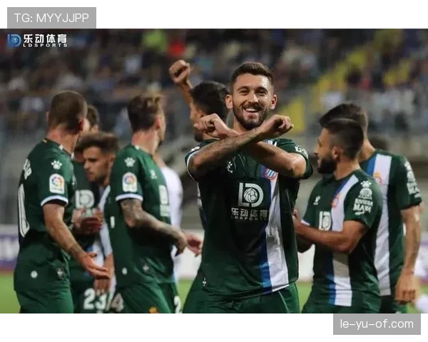 中超明星赛点燃夏日激情，足坛巨星齐聚献上巅峰对决