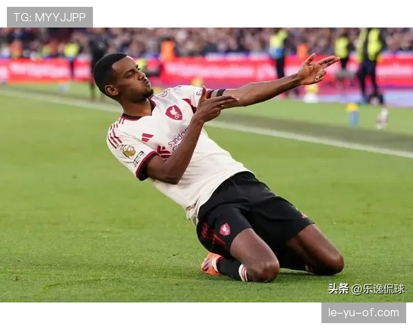 伊萨克持续爆发成进攻新引擎，战术升级引球迷热盼