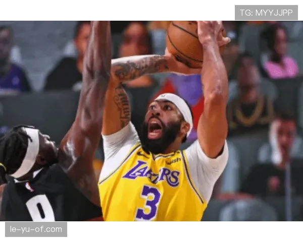 米尔萨普内线高效冲击篮筐助掘金提升篮板控制能力